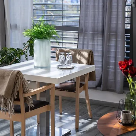 Couette-café Atelier Lanna 3*