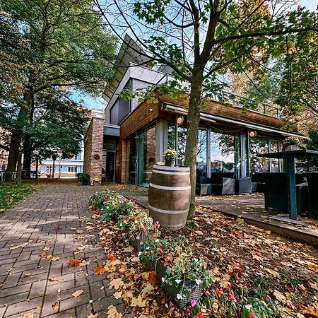 Bed & Breakfast Atelier Lanna