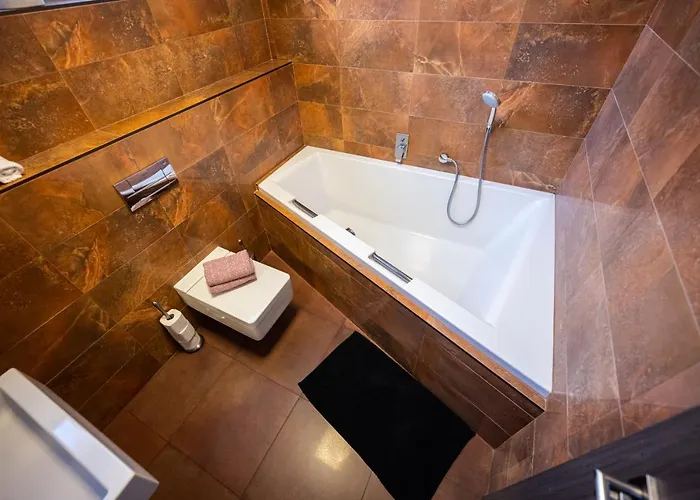 Atelier Lanna 체스케부데요비체