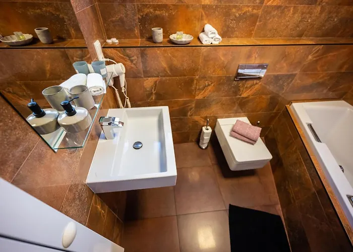 Atelier Lanna B&B 체스케부데요비체